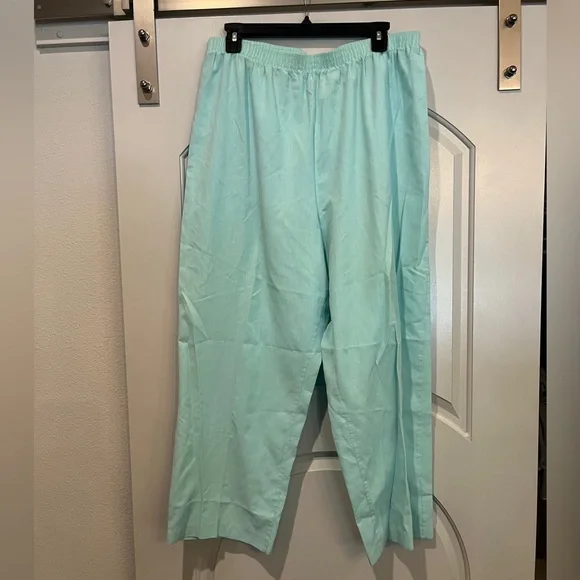 Vintage painted Floral Mint Green walking style pants Set. So granny! - Picture 7 of 12